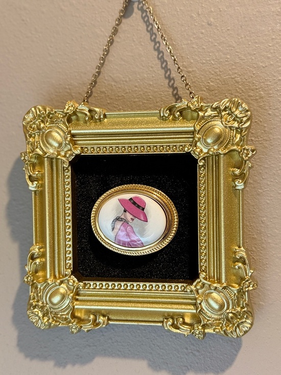 Hand Crafted Other - Vintage Style Lady Mini Framed Art Black Velvet Gold Frame 4x4